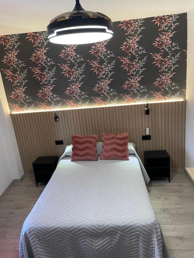 Hostal Calderon De La Barca Zalamea de la Serena Buitenkant foto